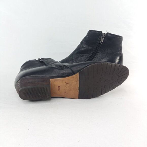 Vintage Santana Canada Womens Boots Size 7 Leather Booties Low Heel Black - Picture 9 of 11